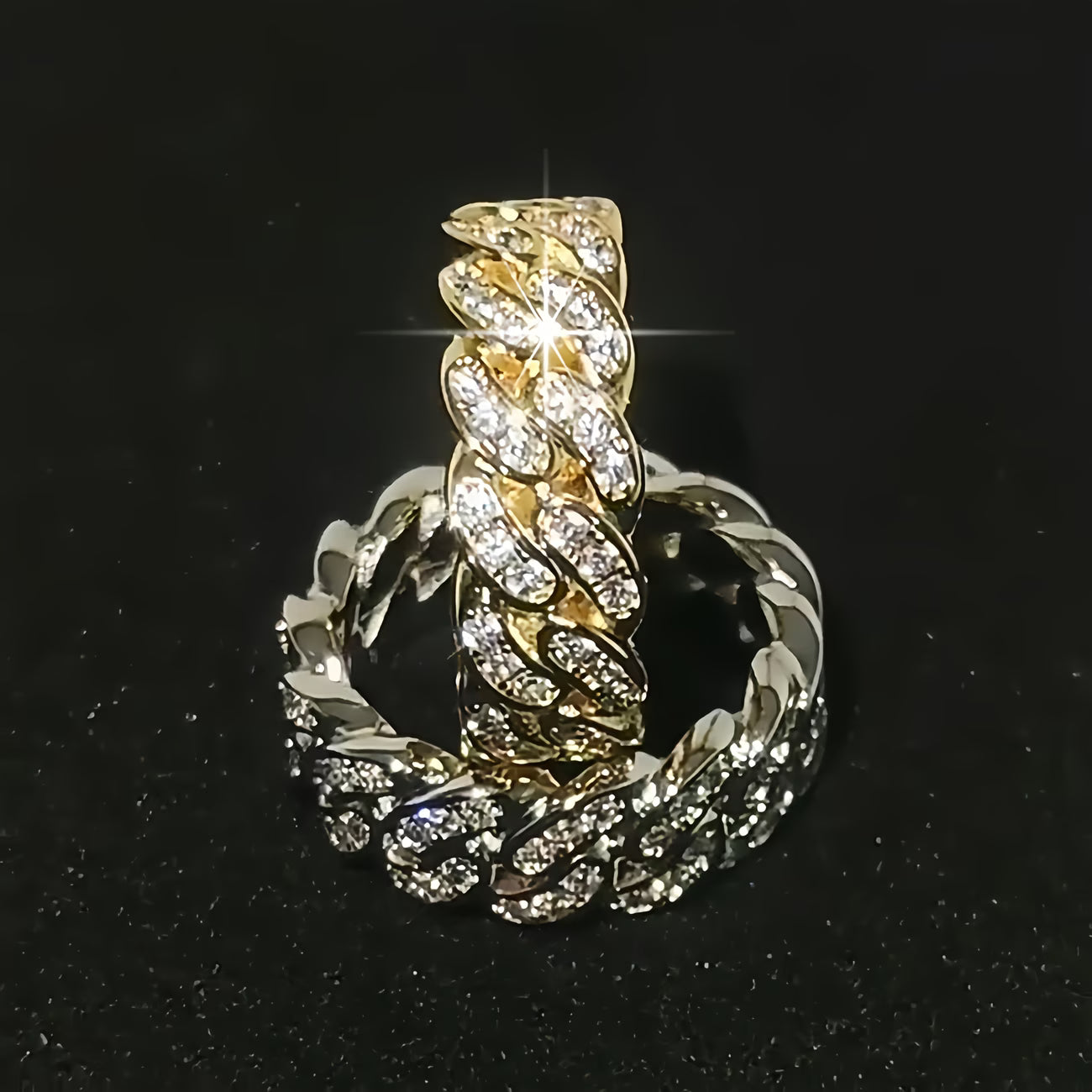 Maison Vale Sovereign Ring