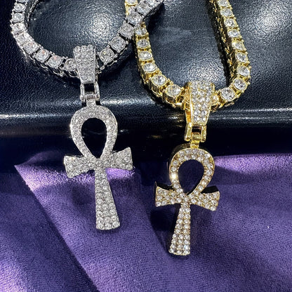 Rhinestone Pendant Necklace